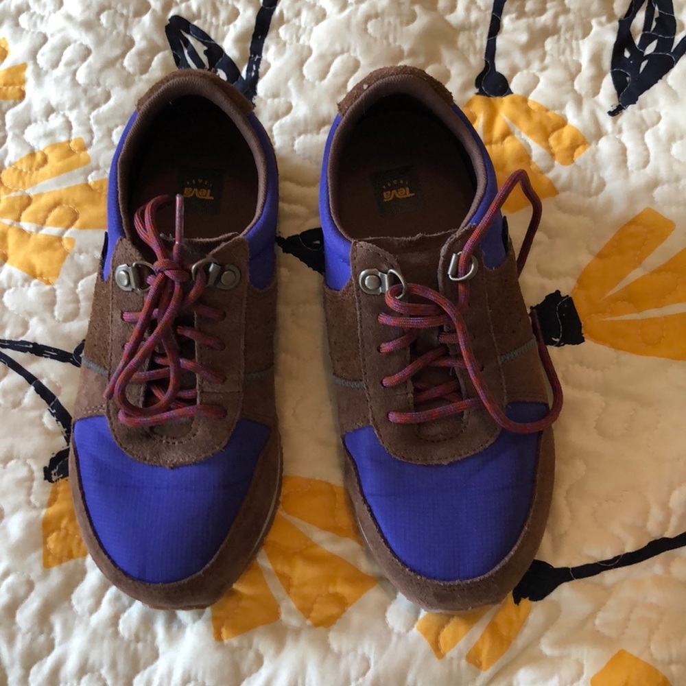 Women’s Teva sneakers